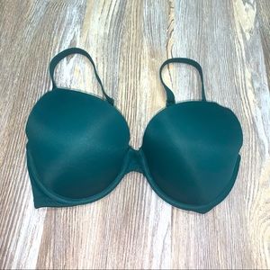 VS  Pink ‘Wear Everywhere Push-Up’ Size 34DD